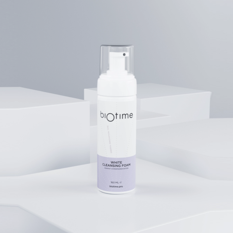 WHITE CLEANSING FOAM